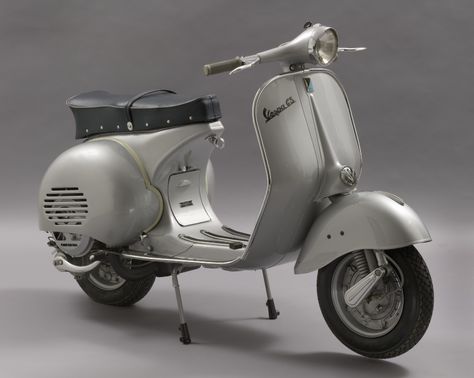 Vespa Design, Vespa Vintage Italy, Vespa 150, Classic Vespa, Best Scooter, Gas Monkey, Piaggio Vespa, Motorized Bicycle, Vespa Lambretta