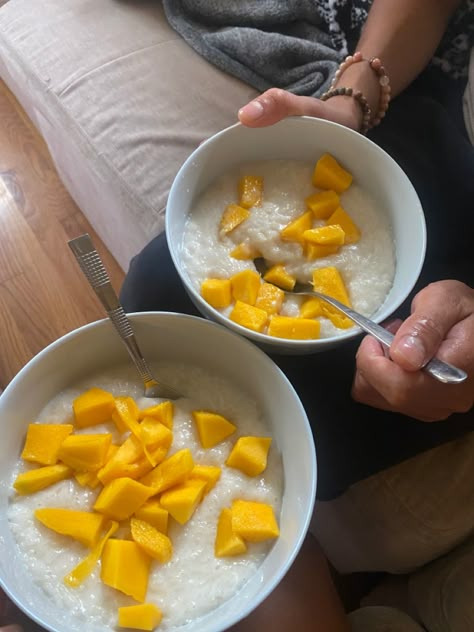 homemade mango sticky rice used w sweet rice Banana Sticky Rice, Mango Sticky Rice Recipe, Mango Sticky Rice, Sweet Rice, Healthy Homemade Recipes, Sticky Rice, Food Inspo, Healthy Homemade, Yummy Yummy