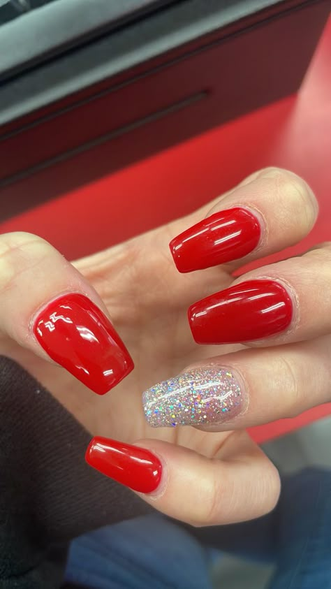 Red nails with one silver nail. Perfect for the holidays. Red Silver White Nails, Christmas Nail Designs Red And Silver, Red Nails One Glitter, Red Nails Silver Glitter, Red Nails For Hoco, Red And Silver Glitter Nails, Red And Silver Nails For Prom, Red Nails With Silver Glitter, Red White And Silver Nails