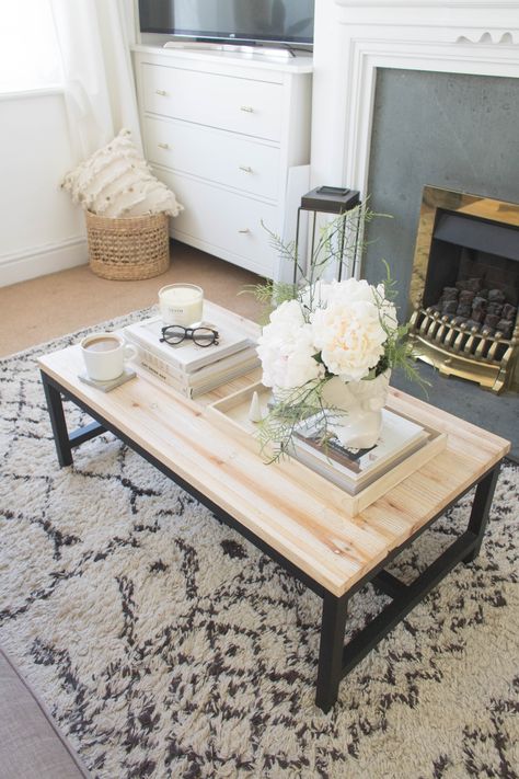 Style Rectangular Coffee Table, Styling A Rectangular Coffee Table, Style Rectangle Coffee Table, How To Style Rectangle Coffee Table, How To Style A Rectangular Coffee Table, Wooden Coffee Table Styling, Small Coffee Table Styling, Rectangle Coffee Table Decor Living Room, Rectangular Coffee Table Styling