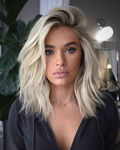 Hair Color For Lob Haircut, Mom Haircut Fine Hair, Deep Part Short Hair, Short Hairstyle Women Thick Hair Blonde, Power Haircut Women, Shoulder Length Hair With Extensions, Short Hair With Extensions For Volume, Mom Cut 2023 Thick Hair, Medium Long Haircut For Thick Hair