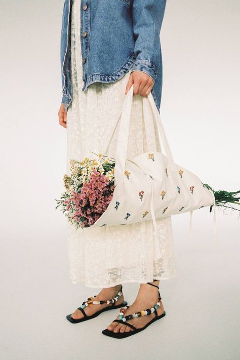 49 Things We're Buying From Zara This Season | Who What Wear Bouquet Bag, Bag Zara, How To Wrap Flowers, Flower Packaging, Patchwork Jacket, Lv Bags, Flower Bag, Who What Wear, Bag Pattern