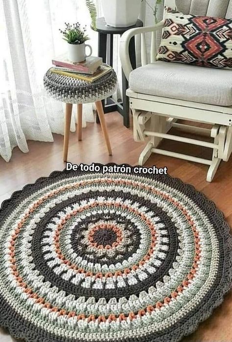 Carpet Crochet, Susan Bates Crochet Hooks, Crochet Rug Patterns Free, Rug Patterns, Crochet Carpet, Crochet Rug Patterns, Creative Crochet, Crochet Home Decor, Crochet Rug