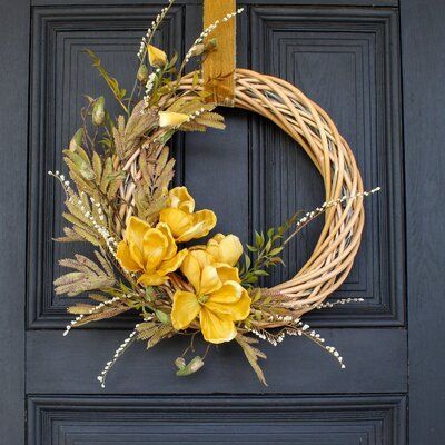 Summer wreath ideas for front door - Missmv.com Gif Easter, Easter Mesh Wreaths, Flower Displays, Silk Wreaths, Floral Door Wreaths, Willow Wreath, Homemade Wreaths, Easter Wreath Diy, Grapevine Wreaths