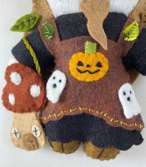 Goat Doll Autumnal Goat Girl Cottagecore Halloween Felt - Etsy Cottagecore Halloween, Cottage Core Art, Goat Art, Cottage Core Decor, Art Kawaii, Folk Art Dolls, Felt Halloween, Blue Pumpkins, Halloween Boys