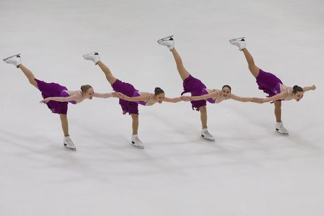 Novice, Masters Champions Crowned on Day One of U.S. Synchronized Skating Championships Synchro Skating Aesthetic, Synchro Skating, Synchronized Skating, Skate 3, Skating Aesthetic, Winter Photoshoot, Ice Skating, Figure Skating, Stretching