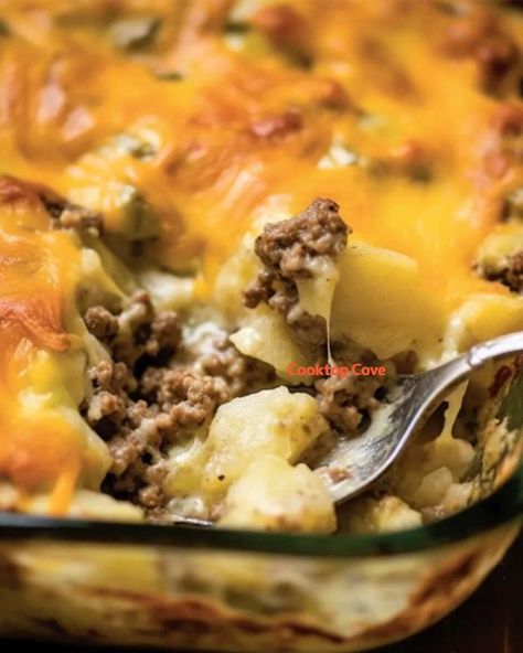 Hamburger Potato Casserole, Hamburger And Potatoes, Ground Beef Casserole Recipes, Beef Casserole Recipes, Cream Of Mushroom, Ground Beef Casserole, Beef Recipes Easy, Easy Casserole Recipes, My Hubby