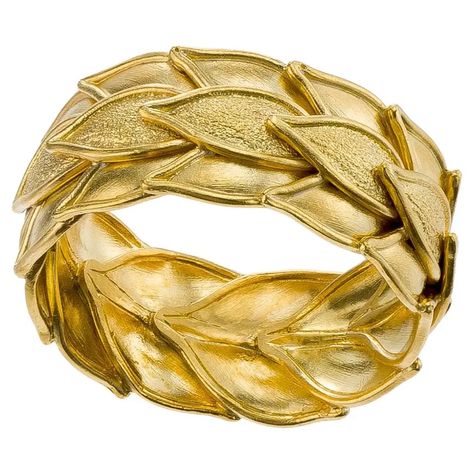 18K Byzantine Gold Laurel Ring Greek Name, God Of The Sun, Byzantine Gold, Laurel Tree, Byzantine Jewelry, Greek Names, Leaf Crown, Laurel Leaves, Gold Collar