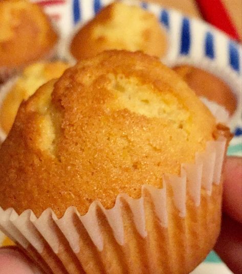 No Butter Cupcakes, Vanilla Cupcakes No Butter, Cupcakes No Butter, Plain Cupcake Recipe, Kids Baking Recipes, Cupcakes Recipes Easy, Easy Vanilla Cupcake Recipe, Butter Cupcake Recipe, Easy Vanilla Cupcakes