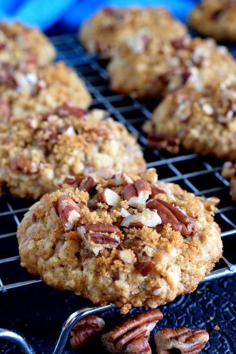 Maple Pecan Oatmeal, Pecan Oatmeal Cookies, Pecan Oatmeal, Chewy Oatmeal Cookies, Cookies Chewy, Maple Recipes, Pudding Chia, Oatmeal Cookies Chewy, Pecan Cookies