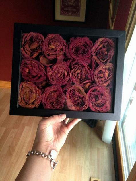 30 Unique Ways To Reuse Dried Flowers Rose Petals Craft, Dried Flowers Diy, Drying Roses, Fleurs Diy, Flower Shadow Box, Trendy Flowers, Wedding Boxes, How To Preserve Flowers, Flowers Diy