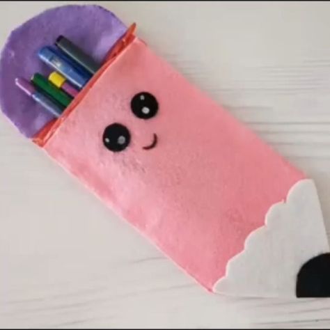 Cute Pencil style Pouch using Felt sheets.  Rate ♥️1 to 10♥️ Join us at @1minutediycrafts for amazing crafts and hacks.  #papercrafts… Felt Pencil Case, Cute Pencil, Amazing Crafts, Felt Sheets, Diy Activities, Simple Life Hacks, Diy Clay Crafts, Fun Crafts For Kids, Easy Paper Crafts