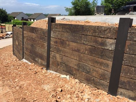 Yard Wall Design, Walkways Landscaping, Landscaping Pathways, Railroad Tie Retaining Wall, Sleeper Wall, Landscaping Wall, Sleeper Retaining Wall, Wood Retaining Wall, Backyard Retaining Walls