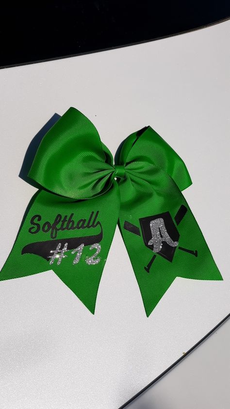 Softball Bow Ideas, Softball Bows Diy, Cheer Bows Diy, Softball Girls, Softball Cheers, Softball Hair, Sports Crafts, Softball Bow, Softball Crafts