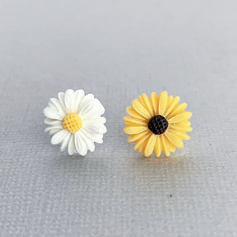 Sunflower And Daisy, Sensitive Ears Earrings, Daisy Studs, Spring Earrings, Plastic Earrings, Sunflower Earrings, Ear Earrings, Summer Earrings, Daisy Earrings