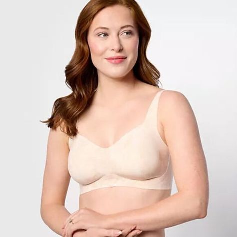 Evelyn & Bobbie Beyond Seamless Wirefree Bra Color: ChampagneGinkgo A587073 Evelyn Bobbie, Design Shapes, Fashion Statements, Above And Beyond, Moisture Wicking Fabric, Stretch Fabric, Latest Fashion, Bra, Color