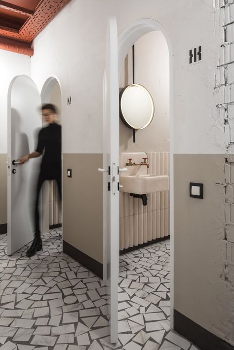 Vizor,© Dmitry Tsyrencshikov Restroom Design, Public Bathrooms, Toilet Design, Pilates Studio, Bathroom Tiles, Commercial Interior Design, Garden City, Hospitality Design, Bathroom Toilets