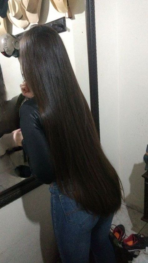 #longhair Shiny Hair Aesthetic, Brown Hair Healthy, Dark Straight Hair, Dark Brown Long Hair, Longest Hair, Healthy Shiny Hair, Gorgeous Braids, Long Shiny Hair, Extremely Long Hair