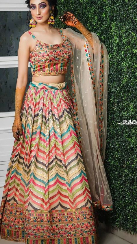 Chaniya Choli Designs, Lehenga Choli Designs, Simple Lehenga, Indian Lehenga Choli, Lehenga Designs Simple, Party Wear Lehenga Choli, Choli Designs, Indian Dresses Traditional, Indian Wedding Wear