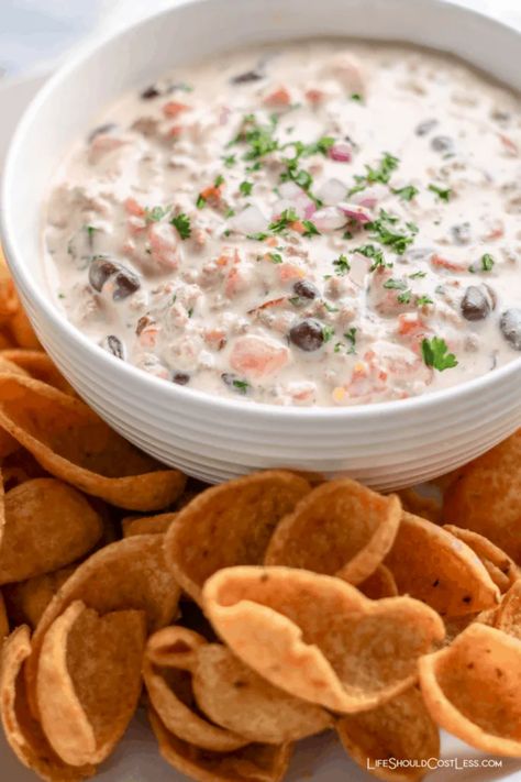 Spice up any gathering with this delicious high-protein queso dip. With simple ingredients like cream cheese and Greek yogurt, this creamy dip can be made in less than 10 minutes. Packed with protein and full of flavor, it’s the perfect accompaniment to chips, crackers, or veggies. Enjoy the rich, zesty taste of this queso dip and discover why it’s the perfect go-to snack. Protein Queso, Lemon Cranberry Muffins, Queso Dip Recipe, Small Slow Cooker, Queso Dip Recipes, Fruit Dips Recipes, Delicious Dips Recipes, Lemon Muffins, Creamy Dip