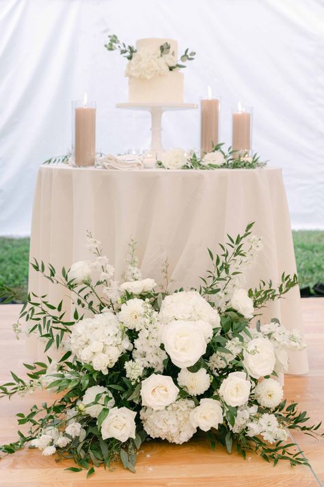 Cake Table Arrangement, Cake Table Florals, Cake Table Flowers, Wedding Flower Arrangements Church, Elm Bank Wedding, Bank Wedding, Boston Wedding Dress, Table Florals, Sweetheart Table Wedding