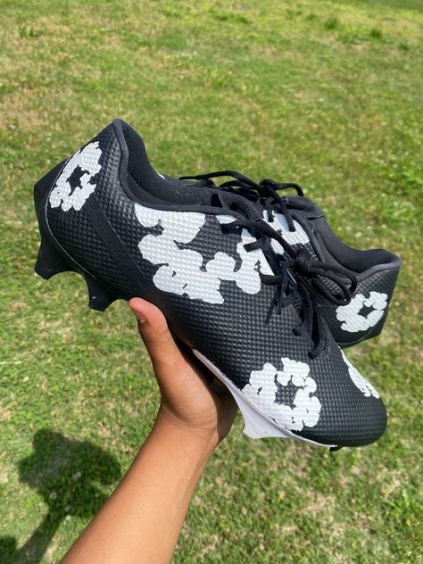 Custom Football Cleats, Painted Football, Drip Ideas, Football Swag, Football Drip, Sports Items, Waterproof Paint, Nike Cleats, Denim Tears