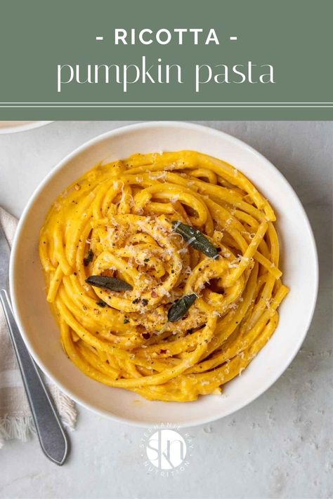 Turn pumpkin puree and ricotta cheese into a rich and creamy pumpkin pasta sauce in 20 minutes with this pumpkin ricotta pasta recipe. Ricotta Pumpkin Recipes, Pumpkin Ricotta Pasta, Pumpkin Spaghetti, Ricotta Pasta Sauce, Ricotta Pasta Recipes, Creamy Pumpkin Pasta, Pumpkin Ricotta, Pasta Queen, Pumpkin Pasta Sauce