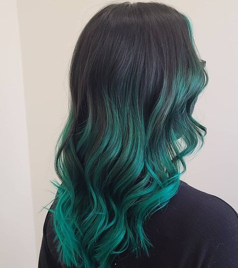 Black To Emerald Green Hair, Teal Green Highlights, Green Balayage On Black Hair, Black And Green Balayage, Green Balyage Long Hair, Emerald Green Highlights In Brown Hair, Black And Green Hair Ideas, Emerald Green Ombre Hair, Green Bayalage