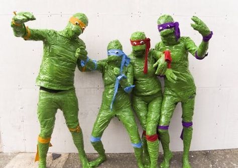 Teenage Mutant Ninja Terribles Halloween Costume Fails, Cosplay Fail, Bad Cosplay, Bad Halloween Costumes, Funny Christmas Costumes, Worst Costume, Ninja Turtle Costume, Recetas Halloween, Kostum Halloween