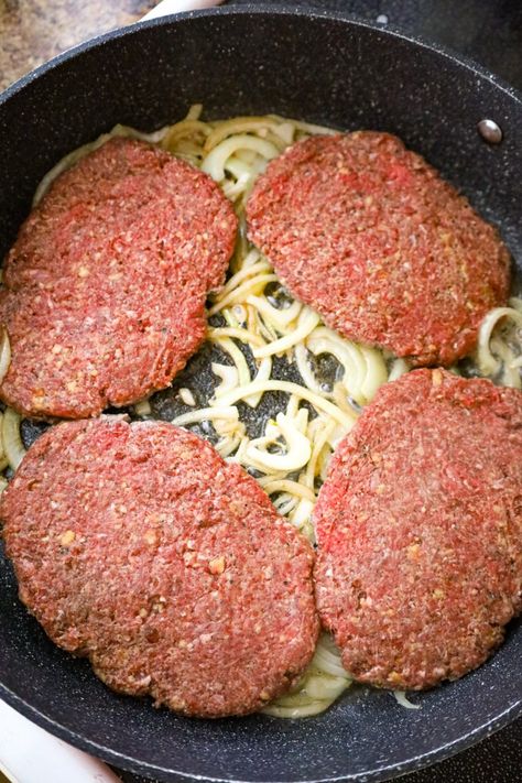 Beef Recipes Easy Dinners, Hamburger Steak Recipes, Hamburger Steak And Gravy, Top Dinner Recipes, Hamburger Dishes, Big Tasty, Chicken Honey, Salisbury Steak Recipes, Hamburger Steak