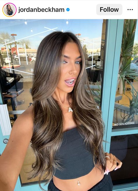 Full Brown Balayage, Dark And Caramel Hair, Brown Hair Extensions With Highlights, Balayage Hair Dark Brown To Blonde, Brownie Batter Hair Color Dark, Brownie Batter Hair Color Highlights, Brown Hair With Highlights Extensions, Balayage Brownie Batter, Brunette Hair Extensions Before After