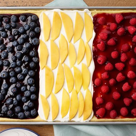 Triple-Flavor Sheet Pan Cheesecake By Food Network Kitchen Sheet Pan Cheesecake Recipes, Sheet Cheesecake Recipes, Sheet Pan Cheesecake, Pan Cheesecake, Summer Fruit Desserts, Food Network Chefs, Easy Cakes, Cranberry Muffins, Homemade Cheesecake