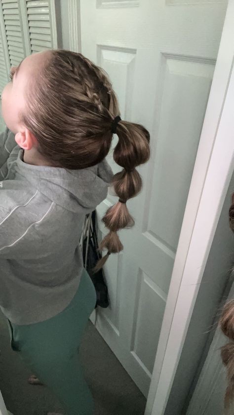 Two French Braids Into Bubble Braids, French Braid To Bubble Braid, Bubble Braid Ponytail Volleyball, Bubble Braid Volleyball, French Braids Into Bubble Braids, High Pony Bubble Braid, Bubble Braids Into Ponytail, Bubble Braid Bangs, Guard Hairstyles