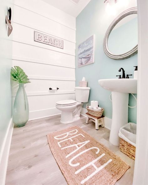 Beach Theme Basement Ideas, Beach Remodeling Ideas, Ocean Themed Bathroom Modern, California Bathroom Aesthetic, Coastal Home Remodel, Coastal Farmhouse Bedroom Master Suite, Caribbean Theme Bathroom, Beach Front Living Room, Coastal Rustic Bathroom