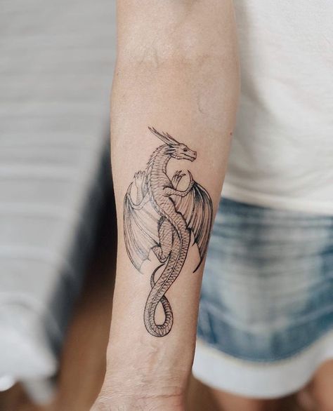 Forearm Tattoo Dragon, Dragon Forearm Tattoo Women, Dragon Line Art Tattoo, Dragon Tattoo Wrapped Around Arm, Compass Tattoos Arm, Dragon Tattoo Forearm, Dragon Tattoo Arm, Celtic Dragon Tattoos, Twin Tattoos