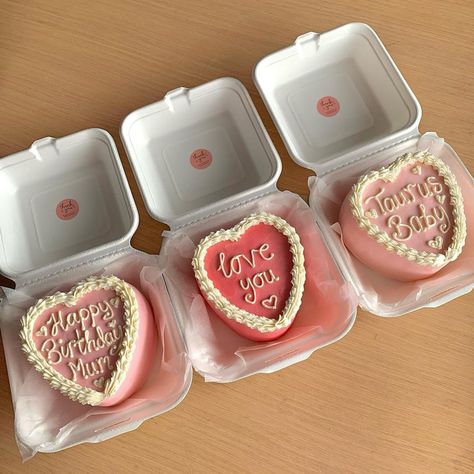 Heart Lunchbox Cake, Small Bento Cake, Heart Bento Cake, Mini Heart Cake, Brownies Homemade, Cake Brownies, Bento Cakes, Smith Wedding, Presents Ideas