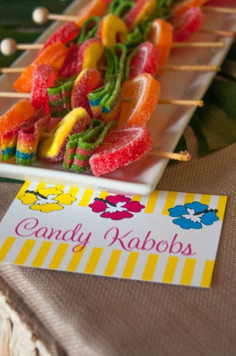 Luau Theme Summer Party Ideas | Photo 5 of 30 | Catch My Party Kids Luau, Lila Party, Summer Party Ideas, Candy Kabobs, Bar A Bonbon, Hawaiian Luau Party, Luau Birthday Party, Hawaiian Birthday Party, Hawaiian Birthday