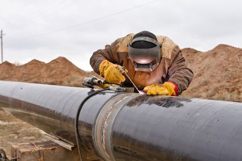 Pipeline Welding, Welding Works, Gas Pipeline, Buy Stocks, Dividend Stocks, Energy Transfer, Arc Welding, Energy Industry, Gas Industry