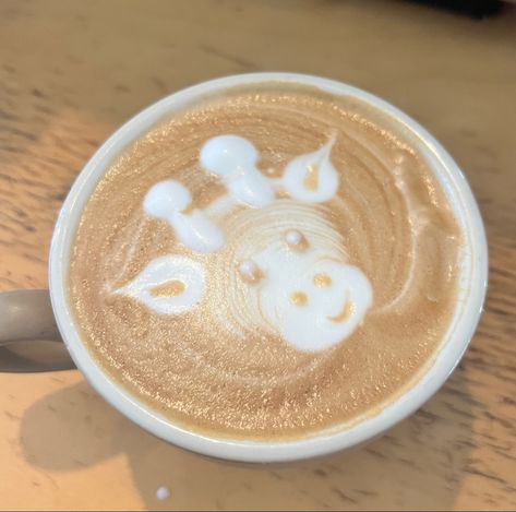 Late Art Coffee, How To Make Latte Art, Easy Latte Art, How To Do Latte Art, Cat Latte Art, Foam Art, Coffee Latte Art, Coffee Latte, Latte Art