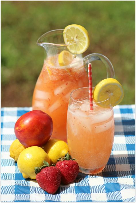 Looking for a refreshing Summer drink? This recipe for Strawberry Nectarine Lemonade is the bomb! Nectarine Juicing Recipe, Nectarine Juice Recipe, Dairy Free Creamer, Coconut Creamer, Vanilla Coffee Creamer, Strawberry Soda, French Vanilla Coffee, Soda Flavors, Pineapple Water