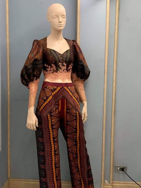 Batik Gown, Modern Filipiniana Dress, Batik Dress Modern, Cambodian Dress, Kebaya Modern Dress, Batik Clothing, Filipiniana Dress, Thai Fashion, Traditional Dresses Designs