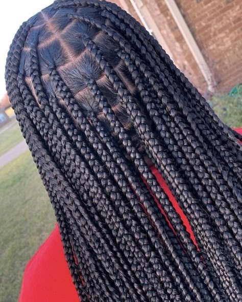 Calf Length Knotless Braids, Braids In Front Knotless In Back, Knotless Box Braids Medium Mid Length, Medium Part Knotless Braids, Smeduiem Knotless Braids, Medium Long Knotless Braids, Medium Knotless Box Braids Long, Braids Styles 2023, Medium Long Knotless