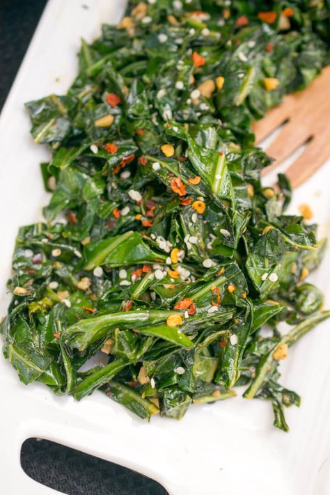 Quick Collard Greens Recipe, Crockpot Collard Greens, Easy Collard Greens Recipe, Vegetarian Collard Greens, Collard Greens With Bacon, Sauteed Collard Greens, Vegan Collard Greens, Collard Greens Recipe, Sauteed Greens