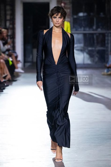 LaQuan Smith collection, Ready To Wear Spring Summer 2025, New York Fashion Week, Runway Look Spring Summer 2025, New York Fashion Week Runway, Ready To Wear Fashion, Laquan Smith, New York Spring, Summer 2025, Fashion Week Runway, New York Fashion Week, New York Fashion