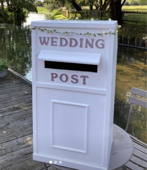 Diy Wedding Box For Cards, Wedding Letter Box Ideas, Fun Wedding Details, Wedding Post Box Ideas, Diy Wedding Post Box, Wedding Card Mailbox, Wedding Mailbox, Diy Card Box, Wedding Post Box