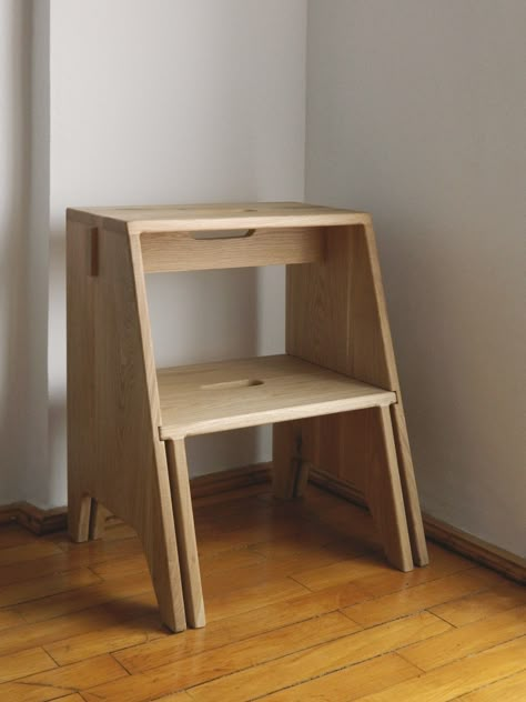 Plywood Step Stool, Simple Wooden Stool, Modern Step Stool, Plywood Stool Design, Step Stool Storage, Stool Chair Design, Step Stool Diy, Wooden Step Ladder, Stepping Stool