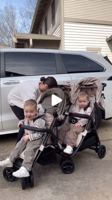 Pateneded triple stroller that can drop to a double or grow to a quad. Triplet Stroller, Triple Stroller, Quad Stroller, Best Double Stroller, Twin Strollers, Double Strollers, Twin Mom, Quad, Stroller