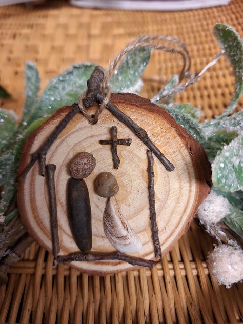 FREE SHIPPING!! This handmade ornament brings a woodsy, boho feel  to any Christmas tree! With a theme from Joshua 24:15 As for me and my house we will serve the Lord. This ornament would make a wonderful "First Christmas" keepsake. Pebble Art Christmas, Art Christmas Ornament, Christian Couple, First Christmas Keepsake, Christian Couples, Wood Slice Crafts, Serve The Lord, Christmas Keepsakes, Art Christmas