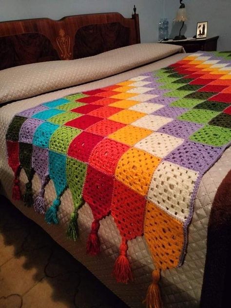 Bedsheets Designs, Crochet Bedsheets, Crochet Furniture, Comfort Bed, Design Bad, Sheet Design, Crochet Bedspread Pattern, Crochet Cushion Cover, Crochet Blanket Designs