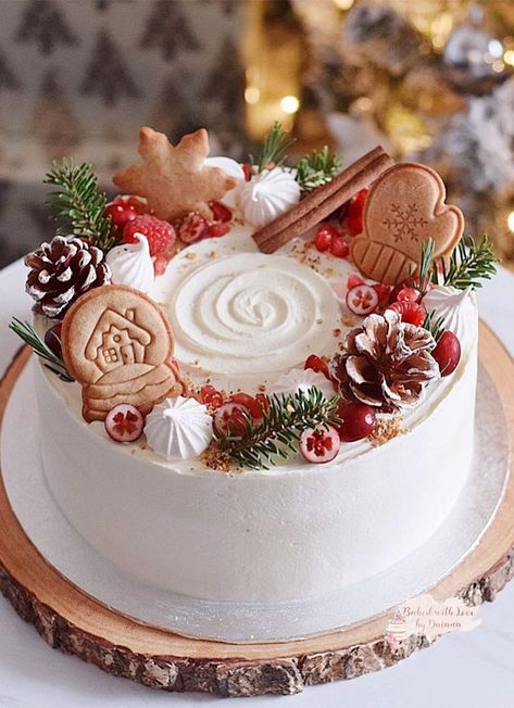 19. Rustic White Winter Cake How many weeks till Christmas? Have you decked your hall yet? We put our yesterday. Since our decorations done,... Xmas Treats, Christmas Cake Designs, Christmas Cake Decorations, Xmas Cake, Winter Cake, Gingerbread Cake, Christmas Cupcakes, Holiday Cakes, Drip Cakes